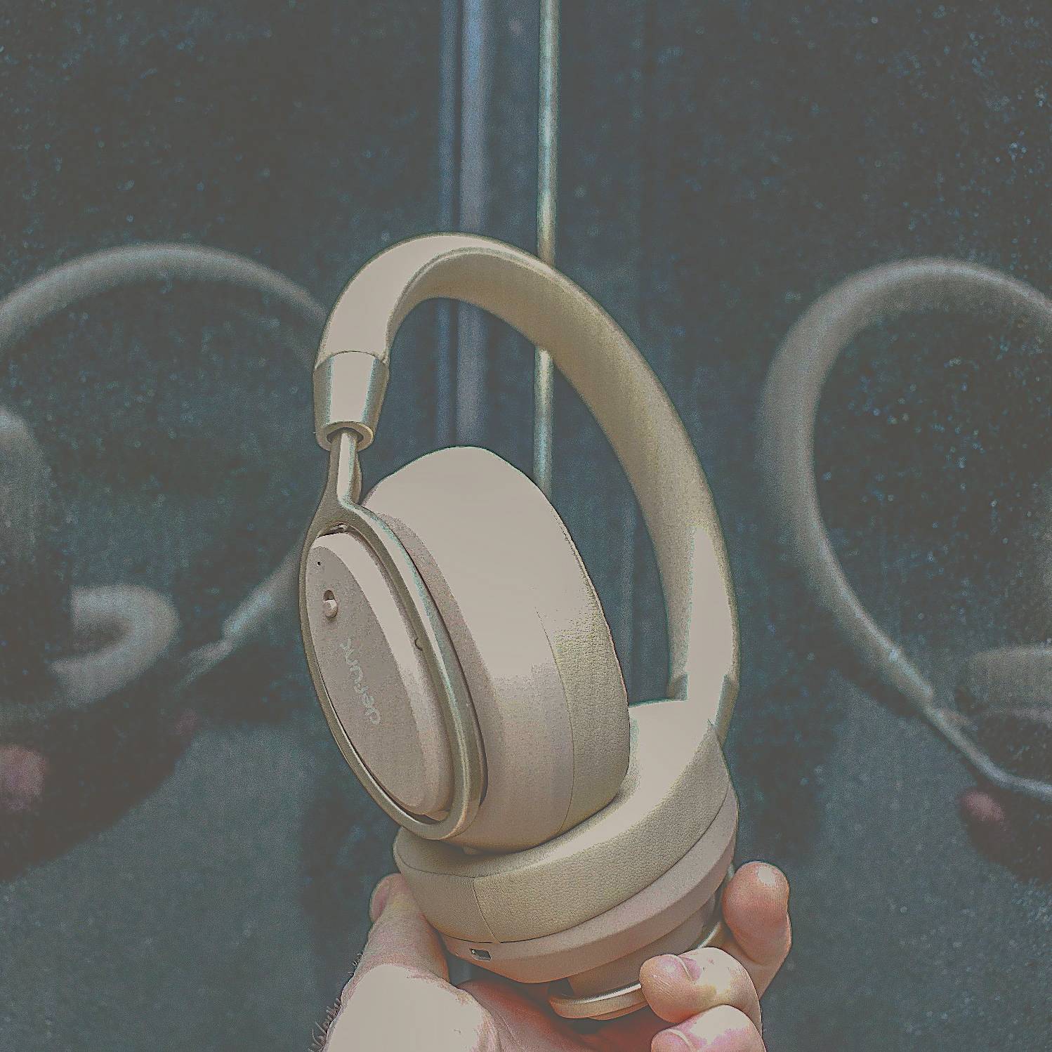 Defunc MUTE Bluetooth Noise Cancelling Headphones